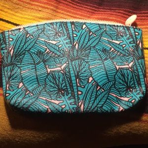 Ipsy handbag.